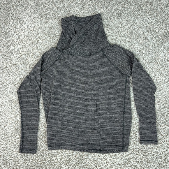 lululemon athletica Tops - Lululemon Shirt Womens Medium Gray Long Sleeve Cowl Neck Striped Yoga Gym Run